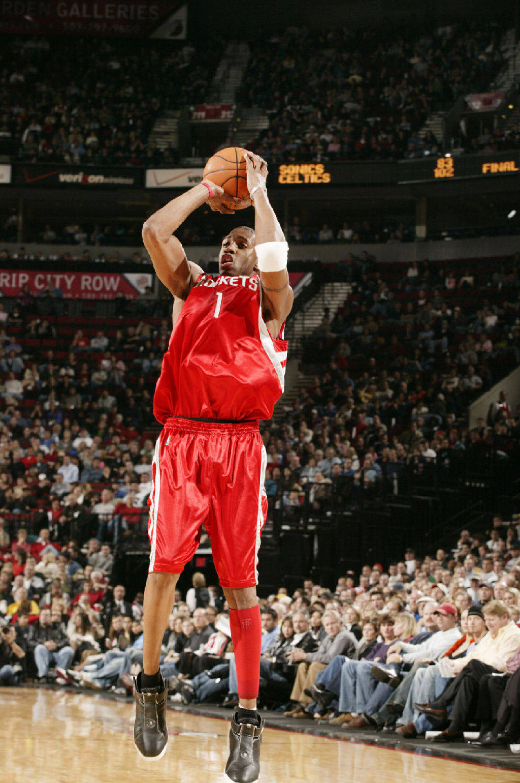 “苏超”MVP范厚泰：后劲太大了，每天脑海里还是夺冠的场景（苏超MVP范厚泰：夺冠余韵未散，每天脑海仍回放捧杯瞬间）