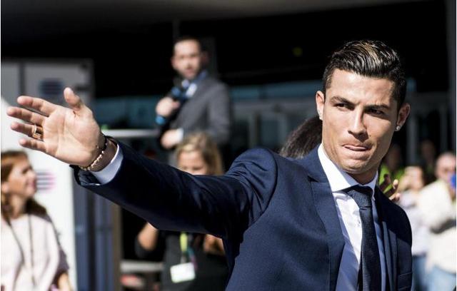 世体：埃里克与巴萨就续约达成初步协议，他曾收到恩里克邀请（世体：埃里克与巴萨已初步达成续约共识，曾接到恩里克邀约）