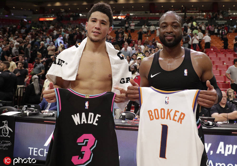 英媒评英超赛季30人：哈兰德居首赖斯第2，曼联仅B费上榜（英媒评选英超赛季30强：哈兰德第一、赖斯第二，曼联唯有B费入围）