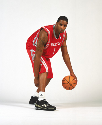 杰克逊罚球绝杀，助球队逆转胜（杰克逊关键罚球锁定胜局，球队逆转告捷）