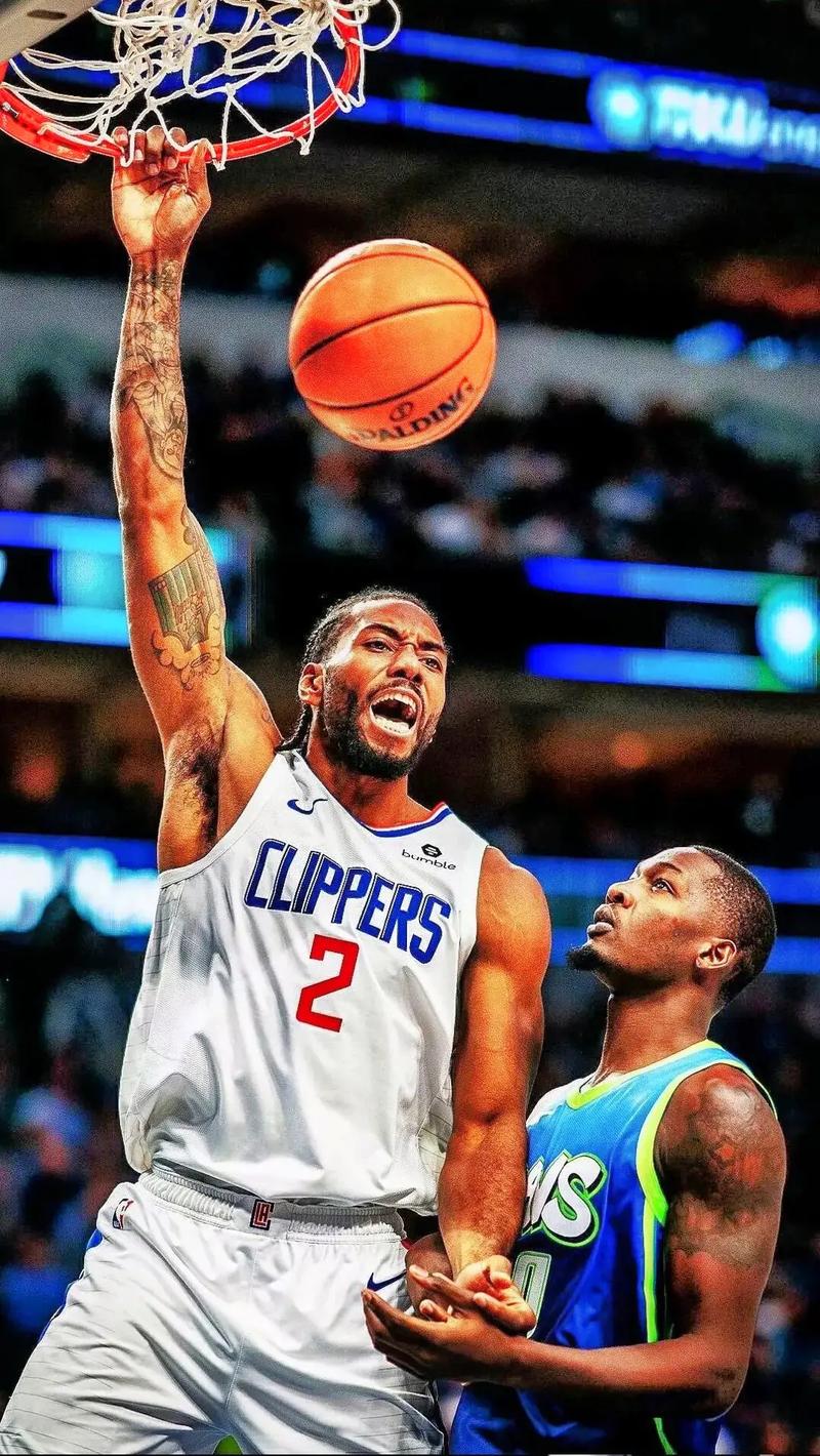 广州足球名宿温志军携手多名现役球员体验盲人足球（广州足坛名宿温志军联手多位现役球员走进盲人足球体验）