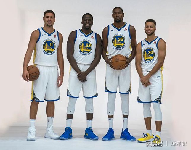 2025年三级社会体育指导员（足球）培训班结业（2025年足球社会体育指导员三级培训班圆满结业）