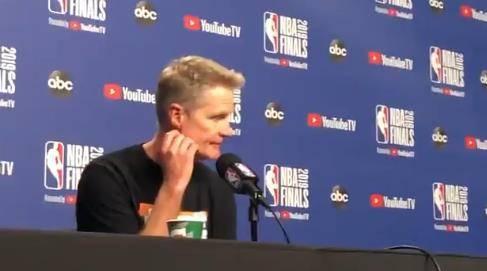 罗德里戈：我想表达我们对教练的支持；我很需要进球（罗德里戈：我们力挺主帅；我渴望尽快进球）