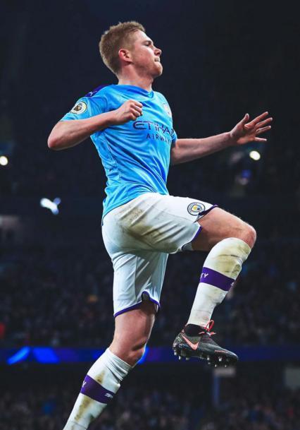 东詹缺阵里夫斯36分难救主，布朗复出30+8+8，凯尔特人大胜湖人（詹姆斯缺阵，里夫斯轰36分仍无力回天；布朗复出砍30+8+8，凯尔特人轻取湖人）