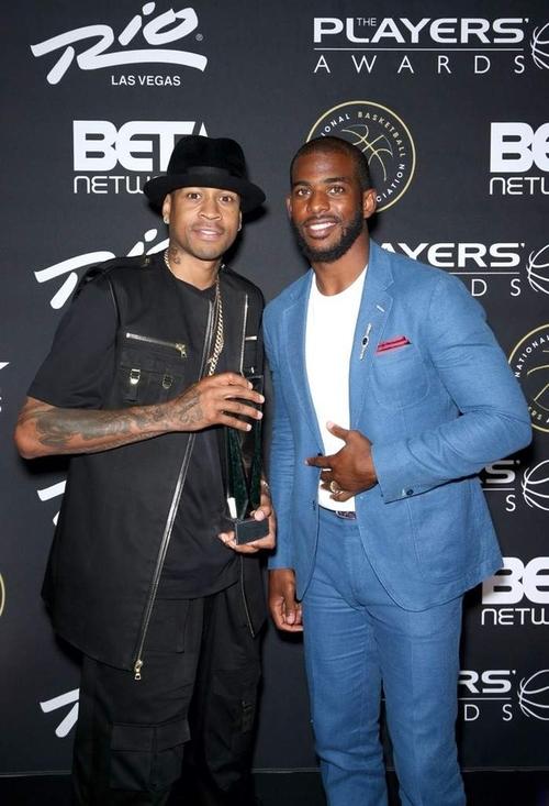 巴萨本赛季13次射门中框，与拜仁、米兰并列五大联赛球队最多（巴萨本季13次射门中框，与拜仁、米兰并列五大联赛榜首）