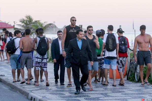 山东泰山足球俱乐部：中超首支积分1500分球队的荣耀之路（山东泰山足球俱乐部：率先达成中超1500分里程碑的辉煌征程）