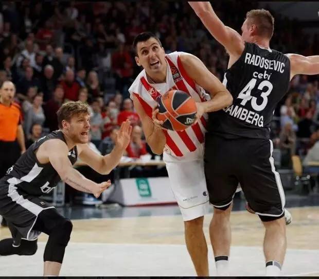 池忠国：最遗憾客场踢山东的两个失误，我这岁数没这样失误过（池忠国：客战山东两次失误最令我遗憾，这个年纪从未犯过这样的错）