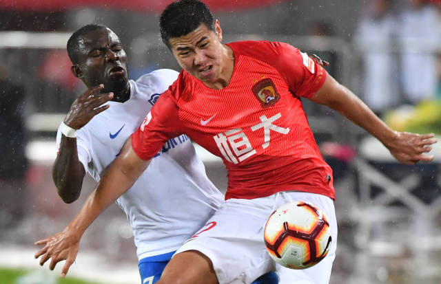 皮奥：我和雷特吉相处得非常好，他是一个非常全面的前锋（皮奥谈雷特吉：我们配合默契，他是一名全能型前锋）