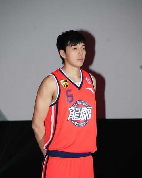 杜兰特1141场比赛砍下31000分，追平詹姆斯并列历史第三快（杜兰特1141战迈过3万分大关，与詹姆斯并列史上第三快）