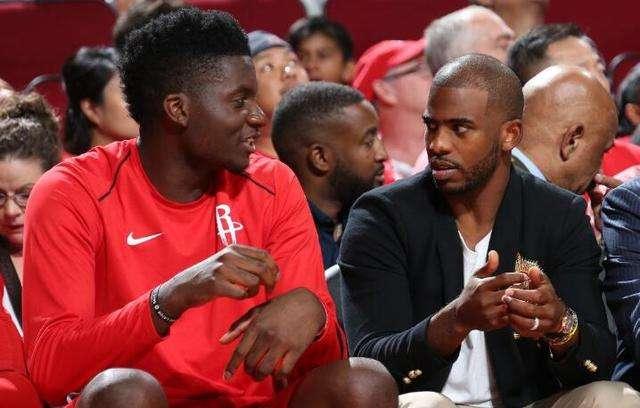 齐沃：老队员很好地接纳了年轻人；我们清楚弗拉泰西的重要性（齐沃：老将积极拥抱新人；我们深知弗拉泰西的关键作用）