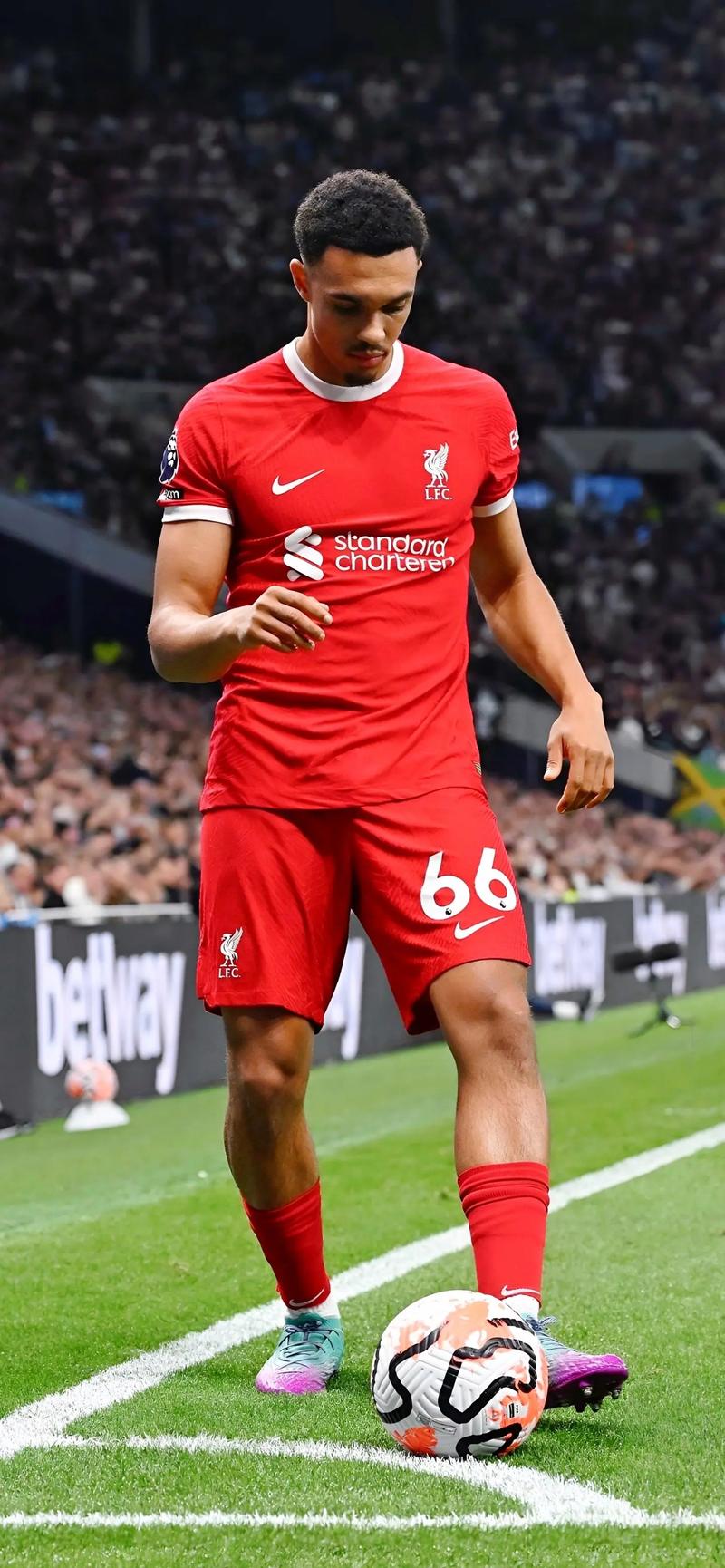 七连杀，那不勒斯自2020年以来连续七次在主场击败尤文（自2020年起，那不勒斯主场对尤文豪取七连胜）