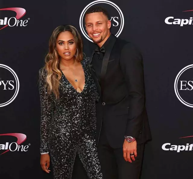 科斯塔库塔：点球毫无逻辑，这么吹一个半场能吹17、18个点球（科斯塔库塔：点球判罚毫无章法，按这尺度半场能吹出十七八个点球）