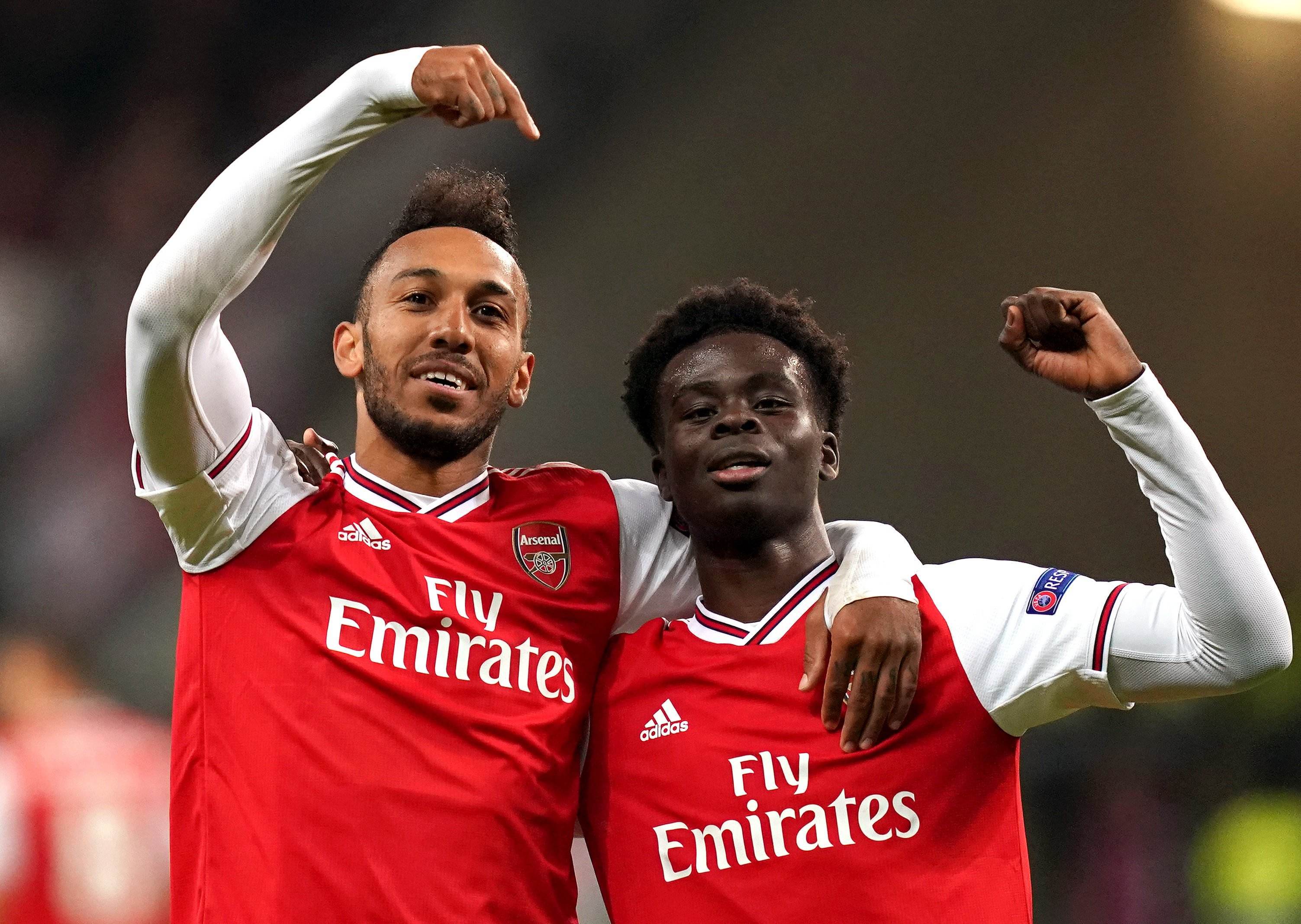 颁奖规则和典礼流程引争议，中足联将听各方意见后在明年调整（颁奖规则与典礼流程引发争议，中足联将广泛征求意见并于明年调整）